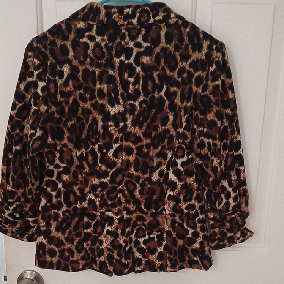 Cato Women's Animal Print Blazer - Picture 7 of 9